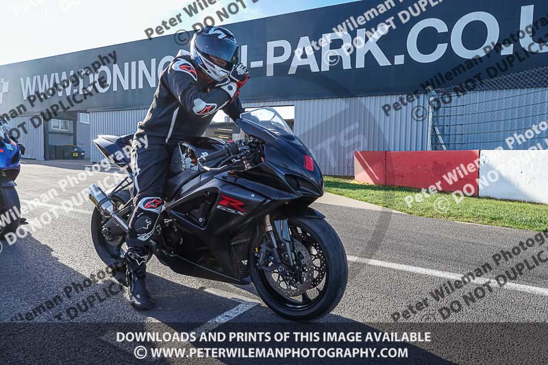 donington no limits trackday;donington park photographs;donington trackday photographs;no limits trackdays;peter wileman photography;trackday digital images;trackday photos